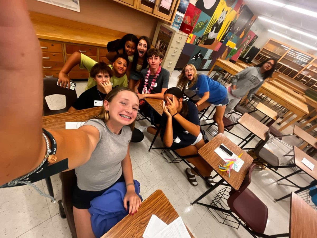 Group photo of freshman science class